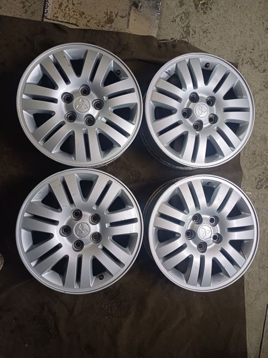 Продам оригинальные диски R16 на MITSUBISHI
