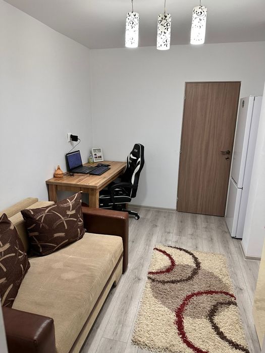 Vand apartament 2 camere Pitești