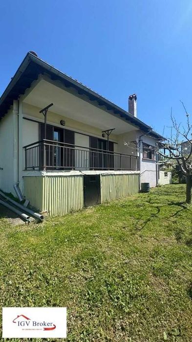 Къща в Агия Параскеви