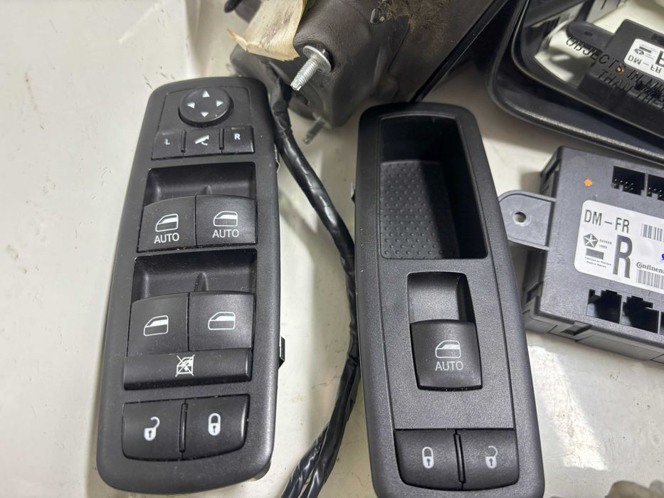 Jeep Grand Cherokee WK2 Огледала + модули