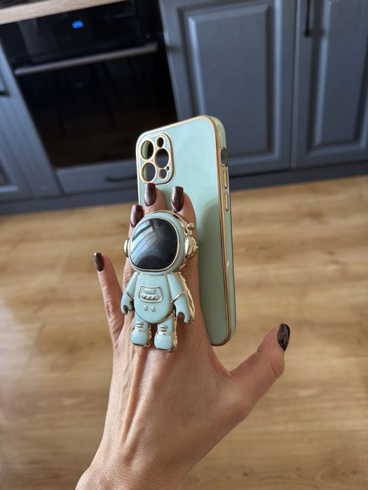 Чехол на айфон 12 про