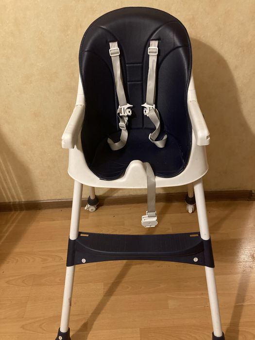 Детский стульчик для кормления