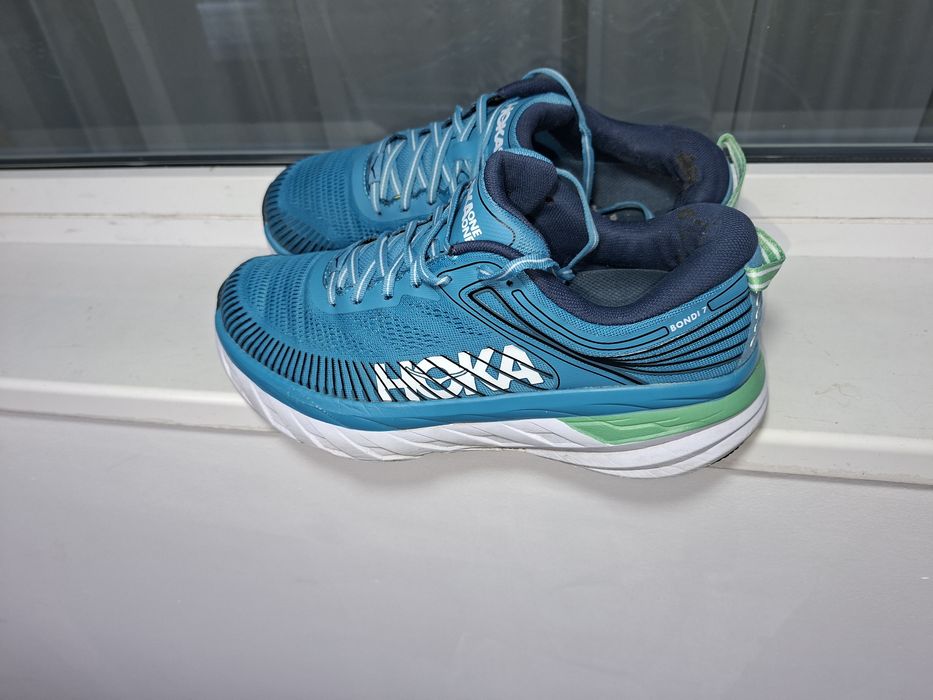 Vând adidasi Hoka nr 42 originali
