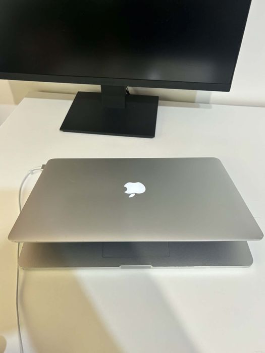 Mac Book Pro Retina  a1398