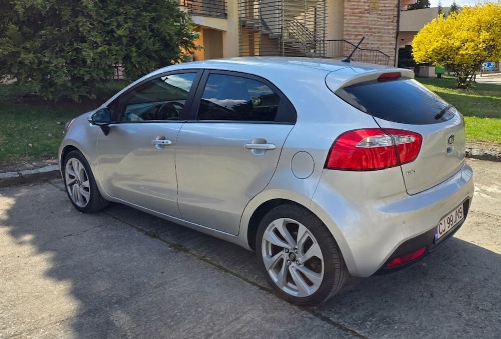 Vând Kia Rio 1.1 CRDI, 2013, Euro 6,Înmatriculat