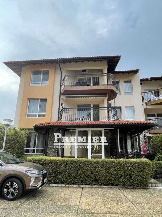 Прекрасен Тристаен апартамент  за продажба до  курорт Албена