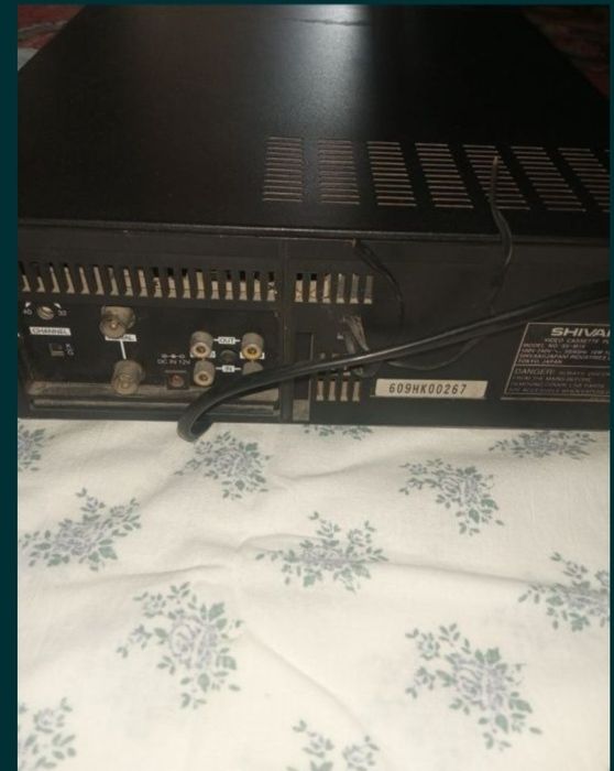 Продаётся видеомагнитофон