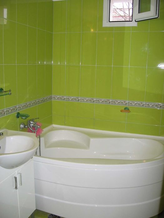 Inchiriez apartament 2 camere decomandat