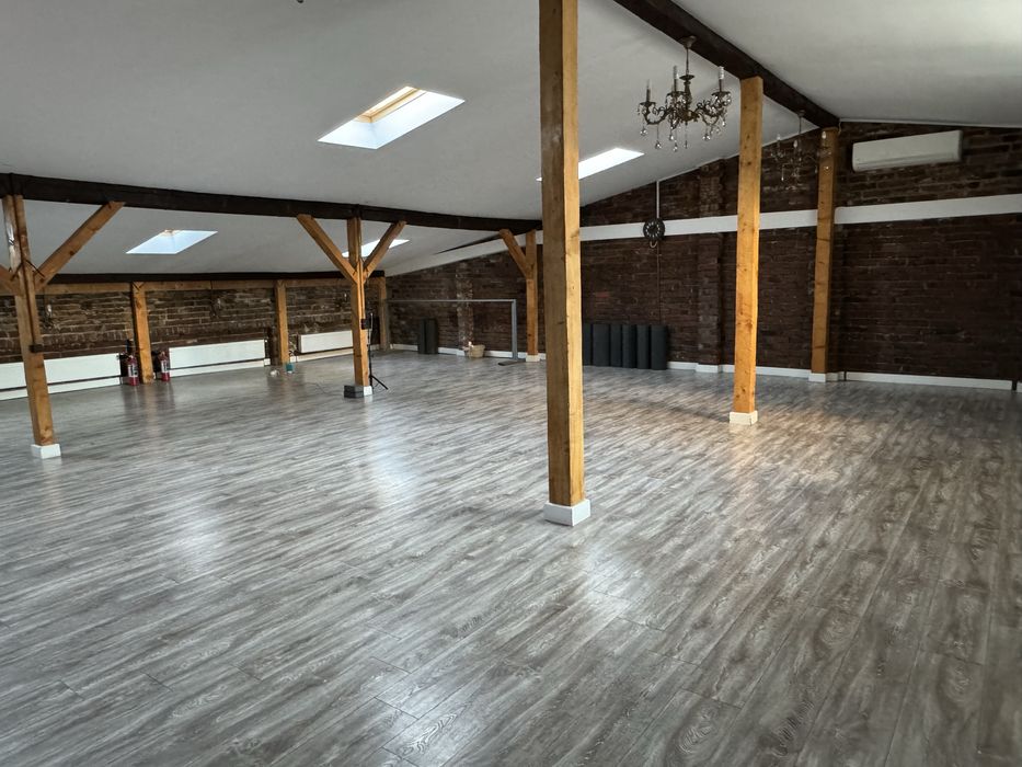Inchiriez sala Yoga, Pilates, Clase de grup si individuale