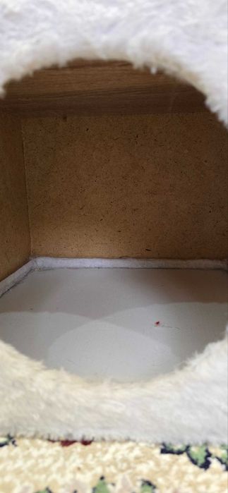 ПРОДАМ домик для кошки с когтеточкой
