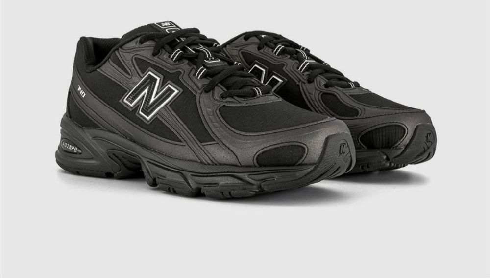 Кроссовки оригинал NB 740