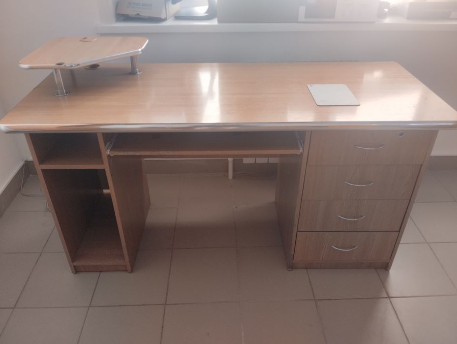 Продам офисную мебель