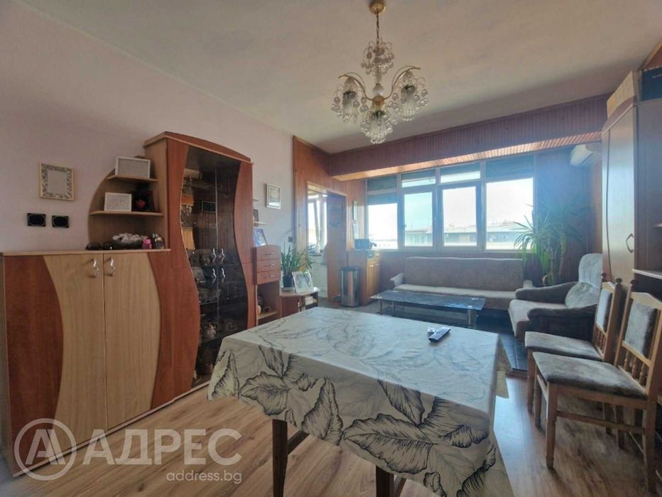 Тристаен апартамент, Център, 82 кв.м., ет. 5, ТЕЦ, тухла, обзаведен