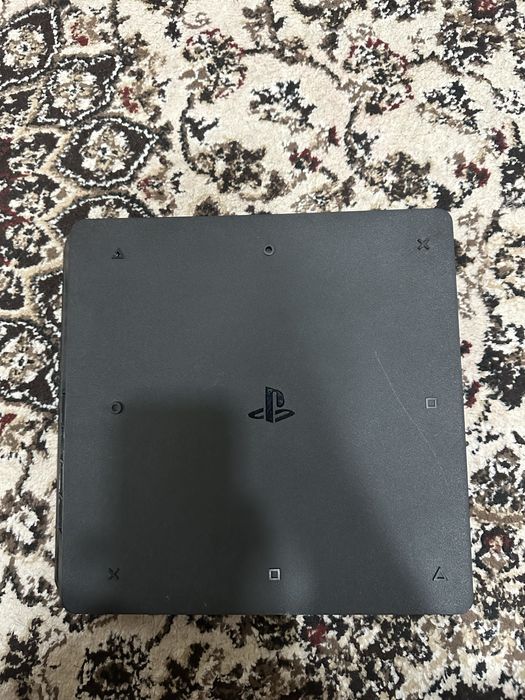 Playstation 4 sotiladi
