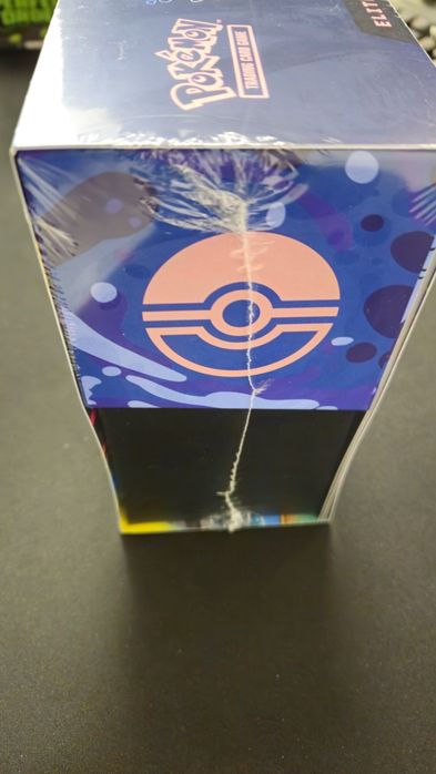 Pokemon Chaos Rising ETB sigilat – box premium