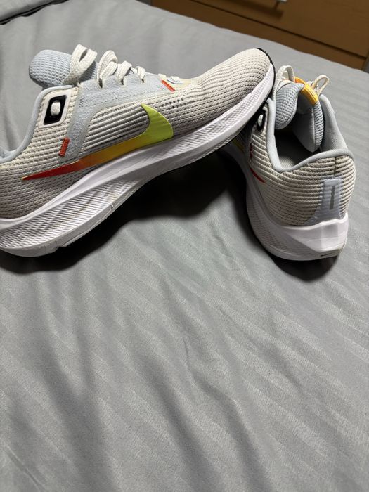 Nike originali model nou model 2025