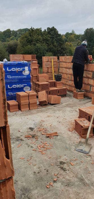 Firma construcții, constructor clădiri civile la rosu și la cheie