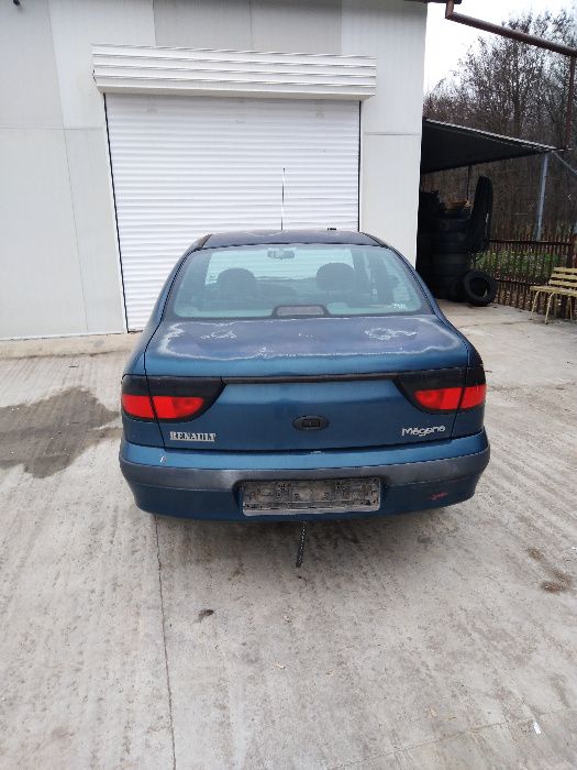 Рено Меган 1.6 I бензин 90 к.с гр. Силистра Център • OLX.bg