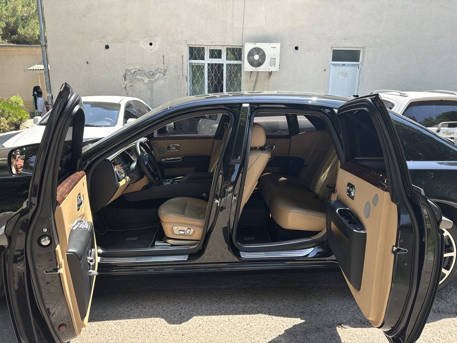 Rolls roys Ghost 2010 год 175000 км