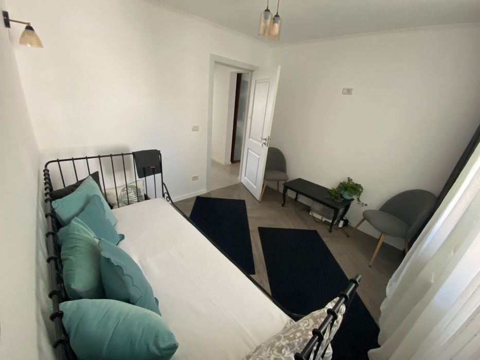 Inchiriez apt 4 Camere Parc Mihai Eminescu 520 euro