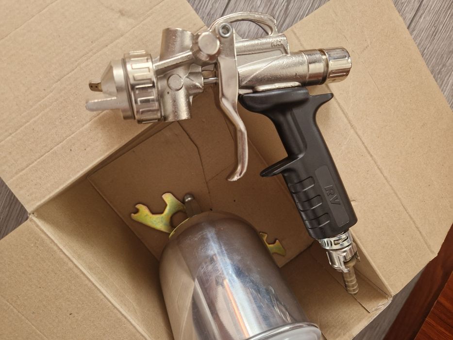 Pistol de vopsit cu aer comprimat
