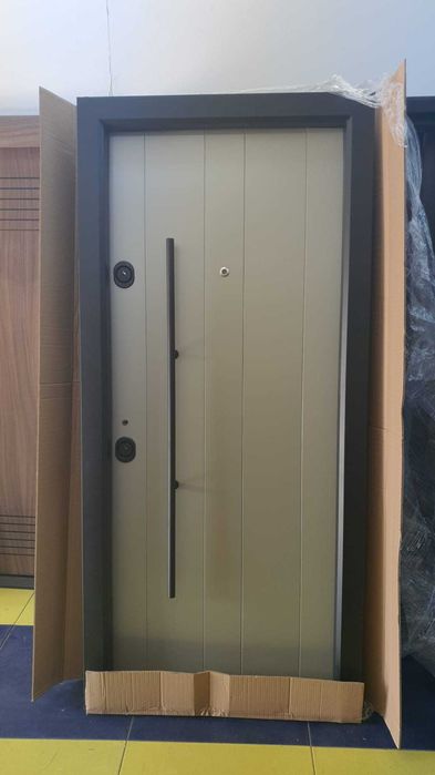 Usa metalica de exterior aluminiu ARTA DOOR reducere