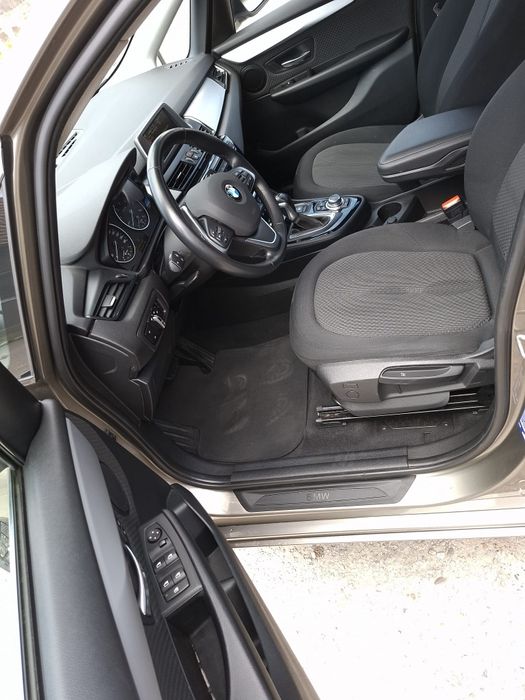 BMW 218 - automata