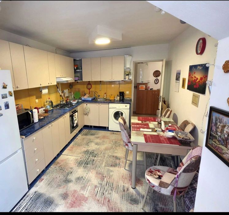 Apartament 3 camere Nasaud -zona Miron Cristea(spate Blacteea)