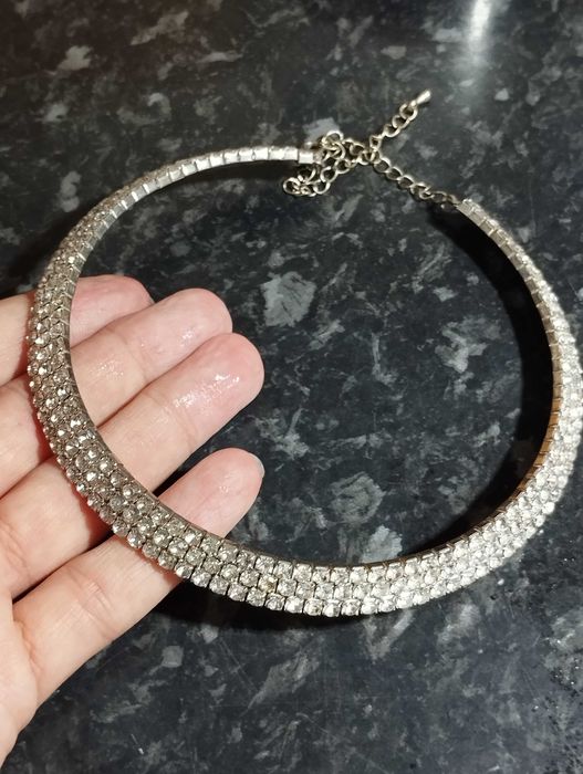 Чокер и колье из кристаллов