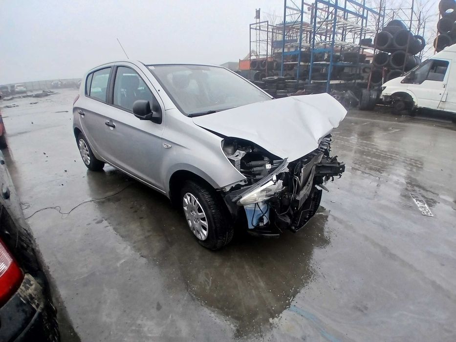 dezmembre hyundai i20