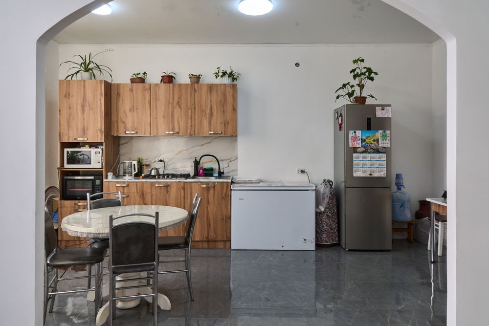 Продаётся двух этажное здание