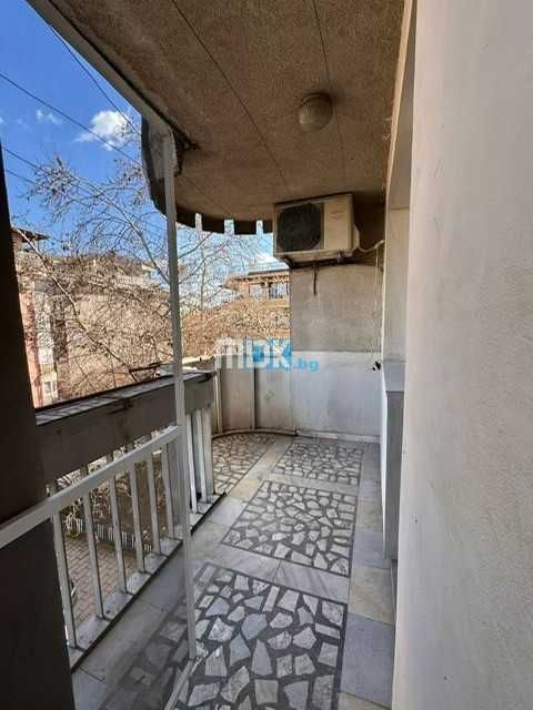 Продава се Тристаен апартамент в Пловдив, Кършияка - 113 кв.м за 849 €/кв.м - Снимка #4