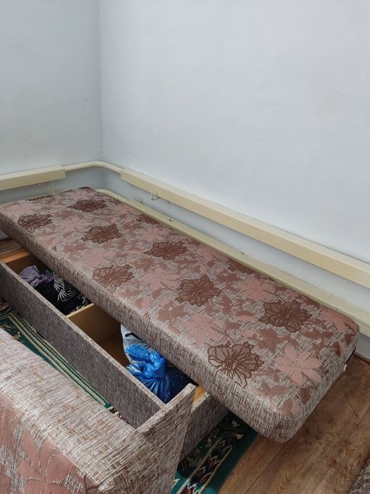 Тахта диван! Срочно!