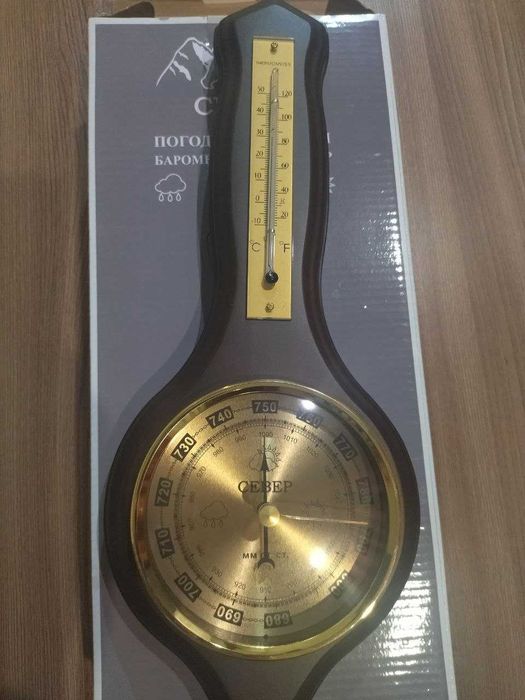 Барометр с термометром новый