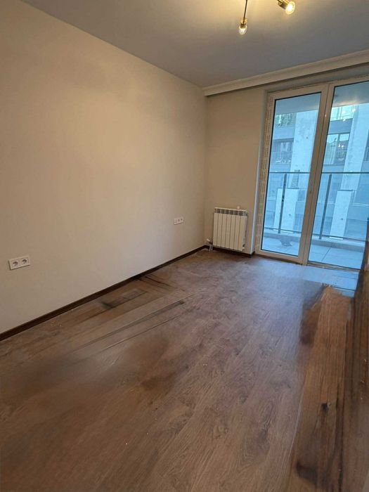 Тристаен имот в кв.Витоша