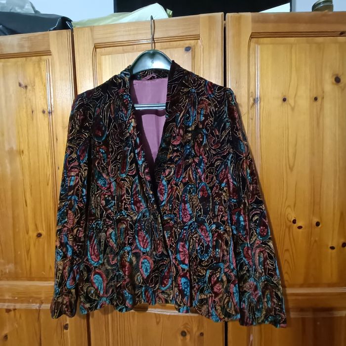 Официално дамско сако