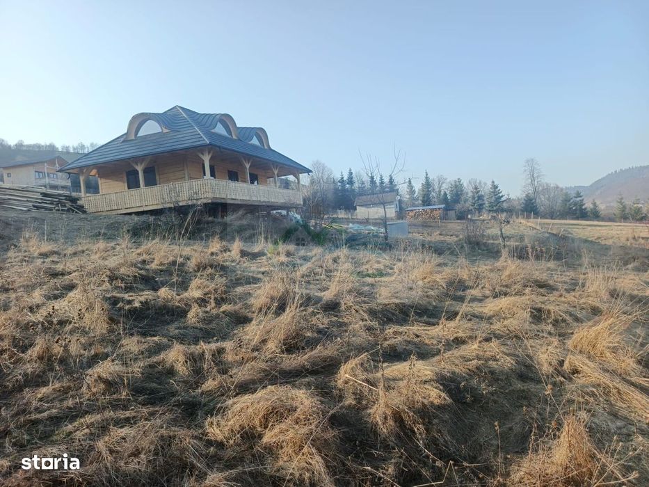 Teren extravilan 3000 mp de vănzare