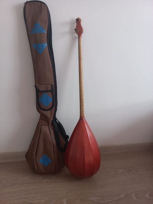 Продам домбыру 2 штуки