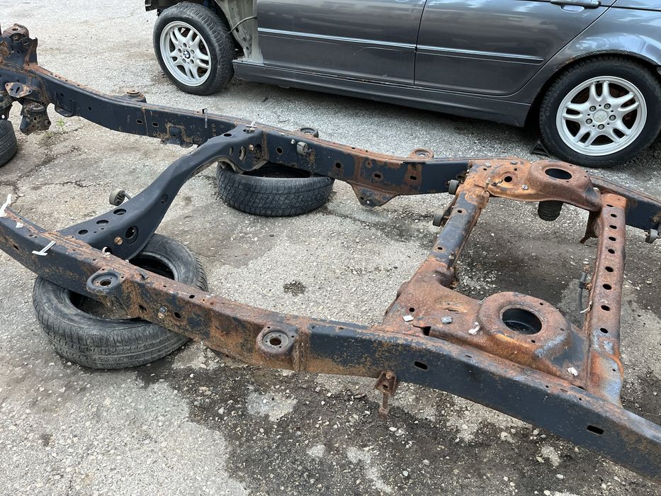 Шаси за Toyota Land Cruiser 100