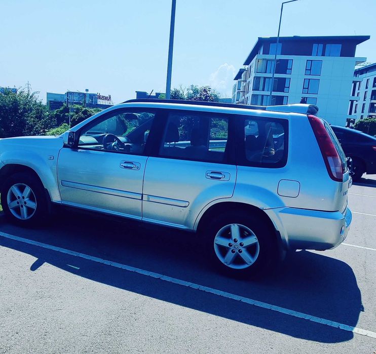 Nissan X-trail 2.5i БЕНЗИН/ГАЗ АВТОМАТИК 165кс Перфектен Двигател