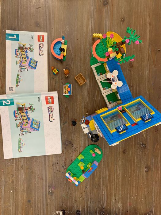 Lego Friends - Centrul de salvare pentru caini