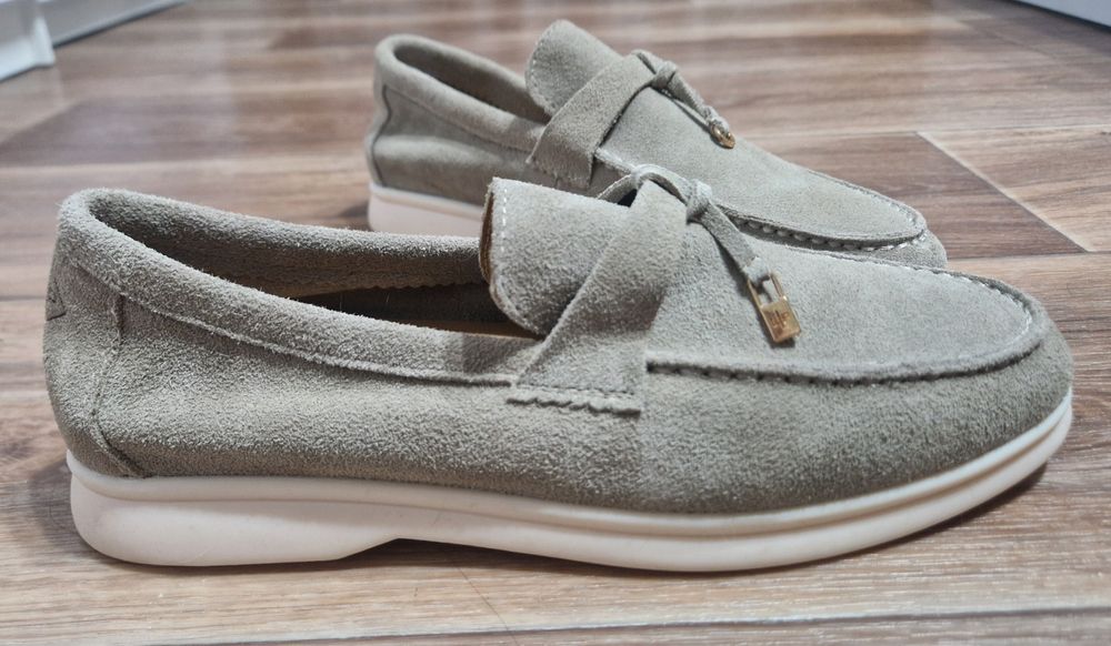 Лоферы новые размер 39-40