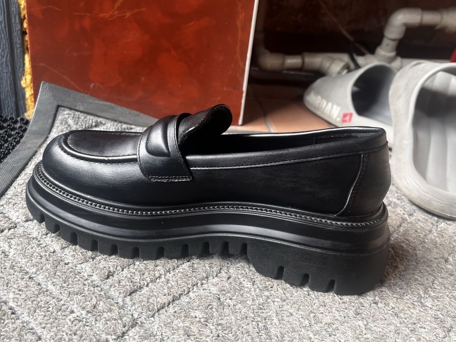 продам лоферы, 37 размер