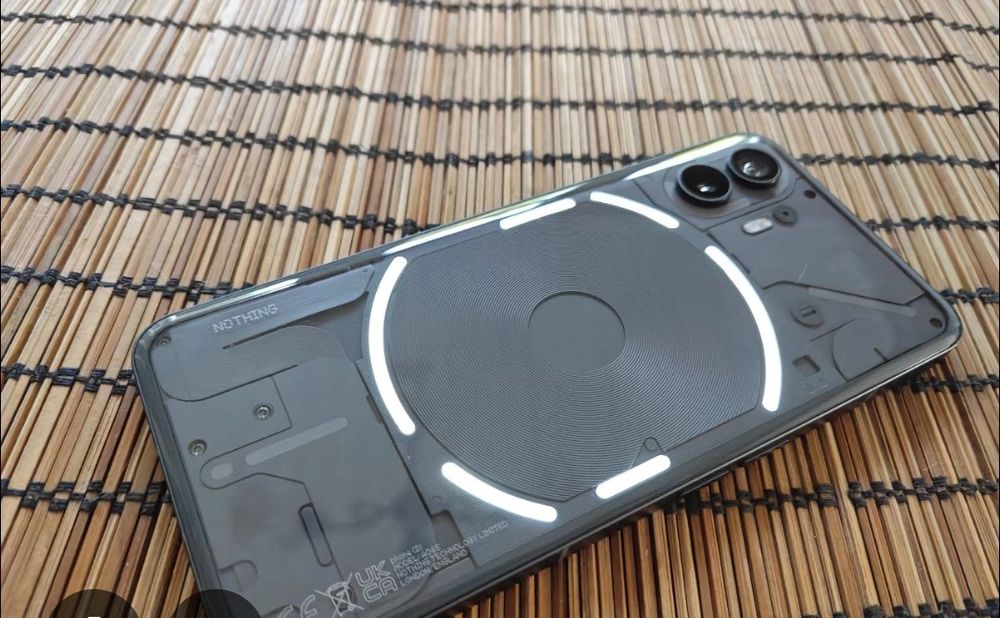 Продам смартфон Nothing phone