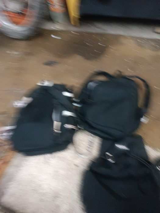 Рюкзаки  хороше отдам