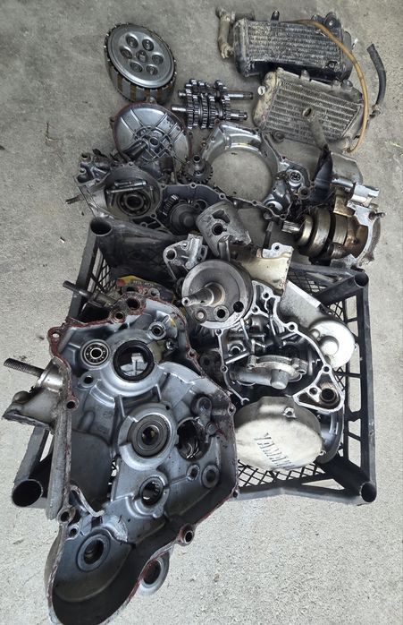 Vand yamaha yz 125 2 bucati