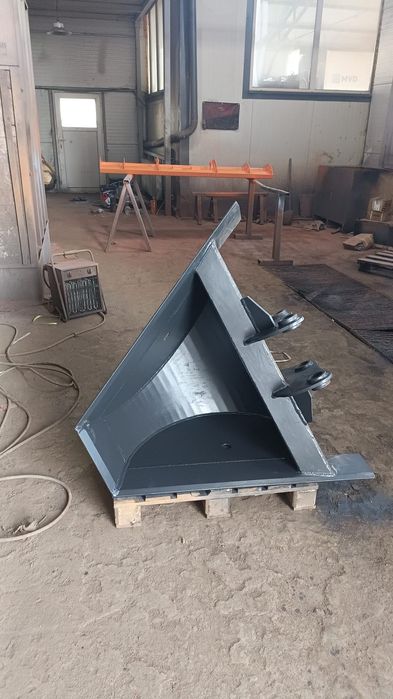 Cupa rigola buldoexcavator si excavator