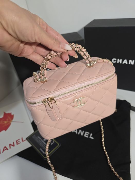 Налична чанта Chanel Vanity Case Pink