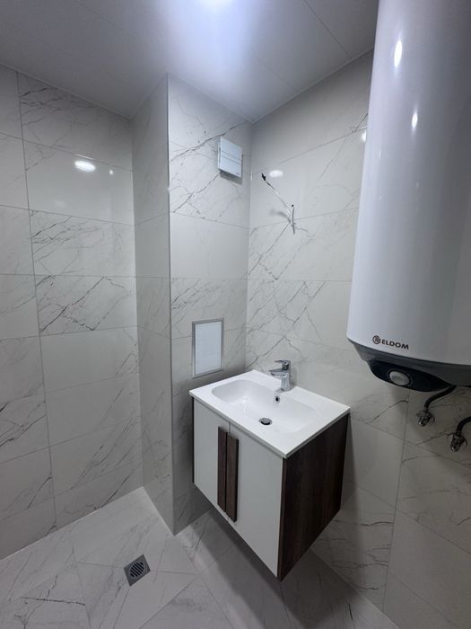 Продава се Тристаен апартамент в Казанлък - 93 кв.м за 987 €/кв.м - Снимка #1