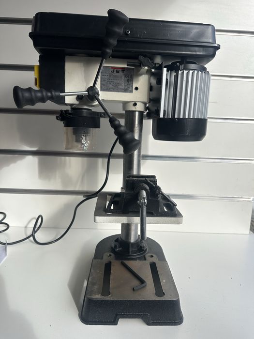 Колонна бормашина JET